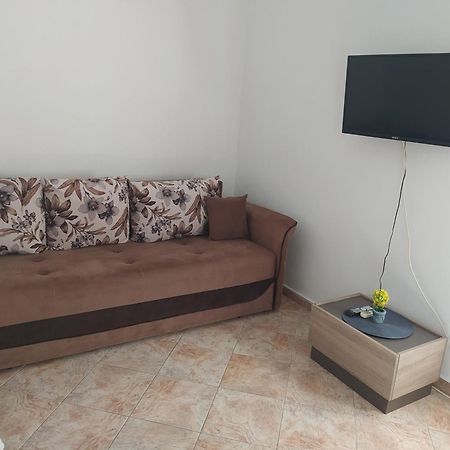 Petrovic Apartmani Tivat Ngoại thất bức ảnh