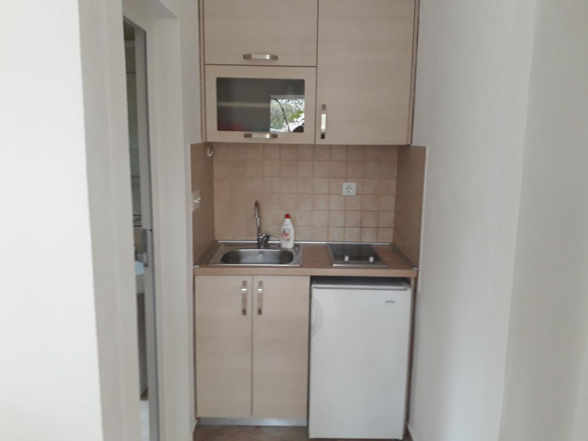 Petrovic Apartmani Tivat Ngoại thất bức ảnh