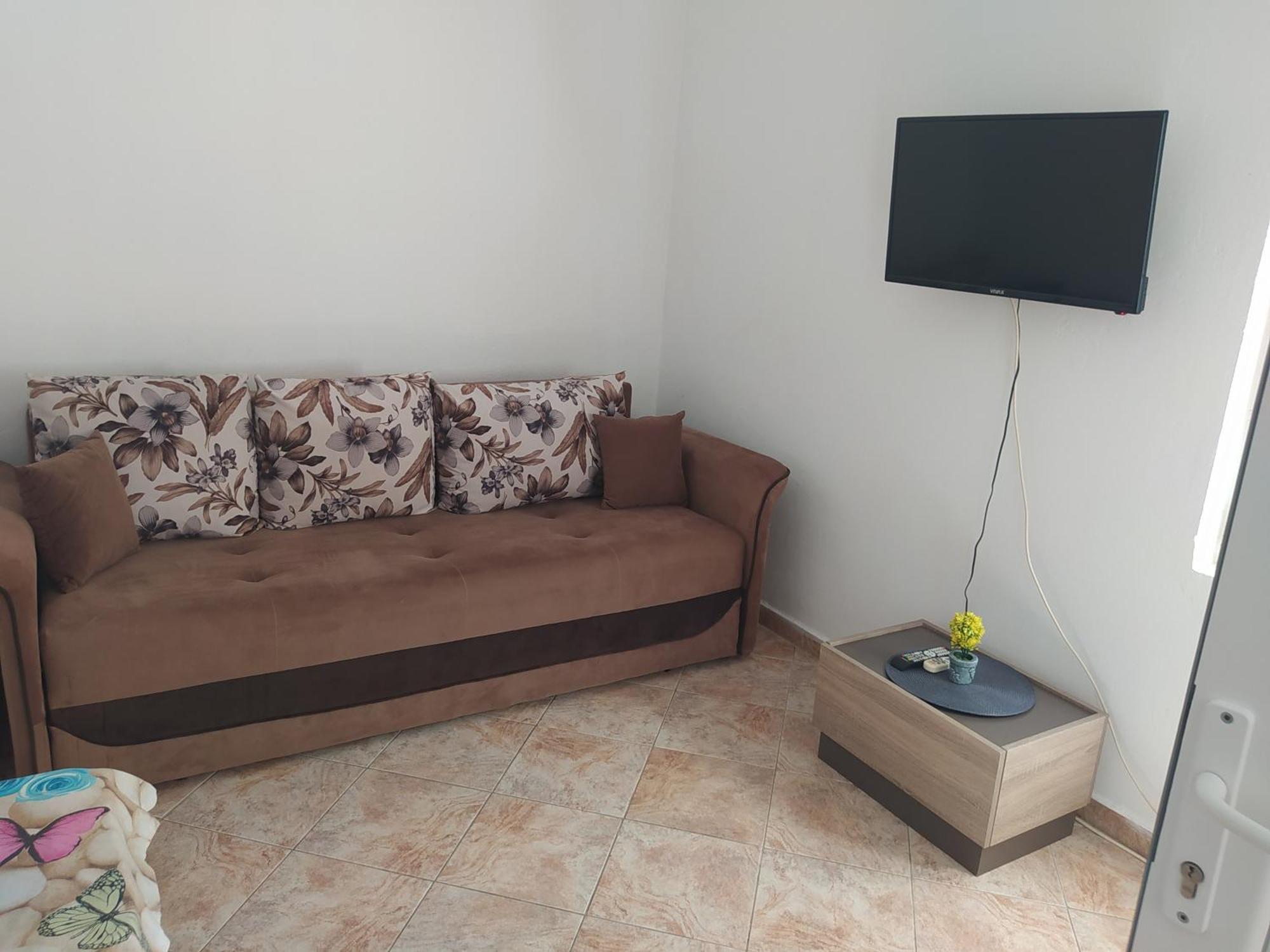 Petrovic Apartmani Tivat Ngoại thất bức ảnh